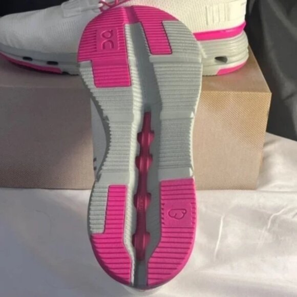 New On Cloud Cloudnova "Barbie" Women Pink Shoes White - Picture 6 of 6